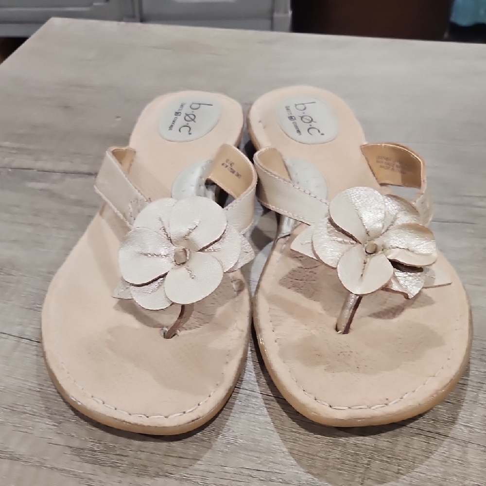 b.o.c. Women's Tan Sandals with Floral Detail size 10